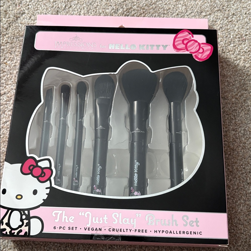 Hello Kitty Pink Spa Accessories Set - Picture 7 of 11